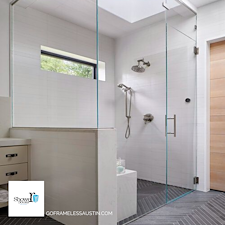 Transform-Your-Bathroom-with-Shower-Doors-of-Austins-Custom-Glass-Solutions 1