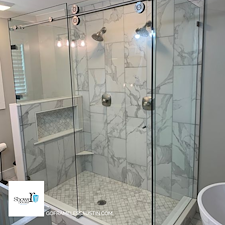 Transforming-Small-Bathrooms-with-Frameless-Shower-Doors 2