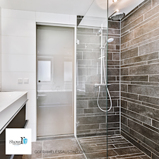 Why-Frameless-Shower-Doors-Are-the-Perfect-Addition-to-Your-Bathroom-Remodel 2